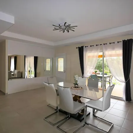 Vakantiehuis L'esquirou Du Secadou *